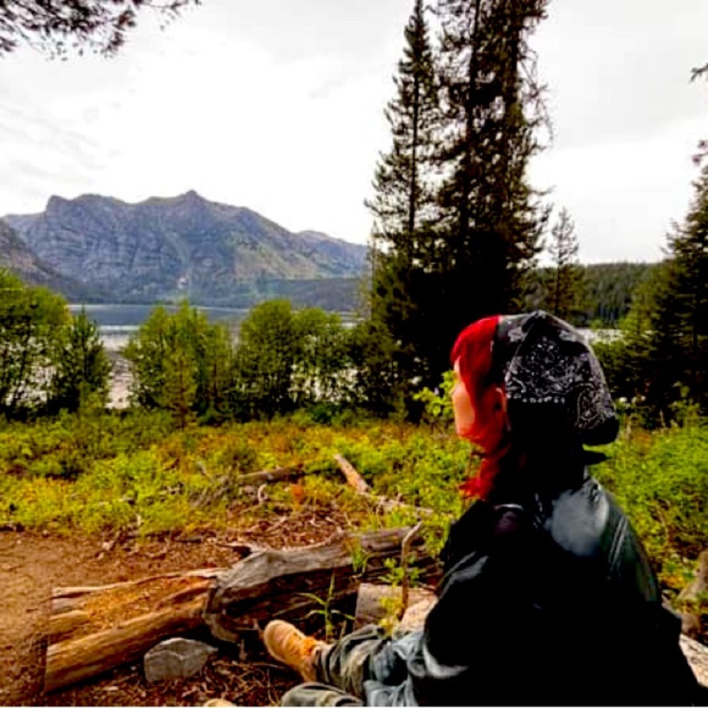 Meet your Posher, Chloe